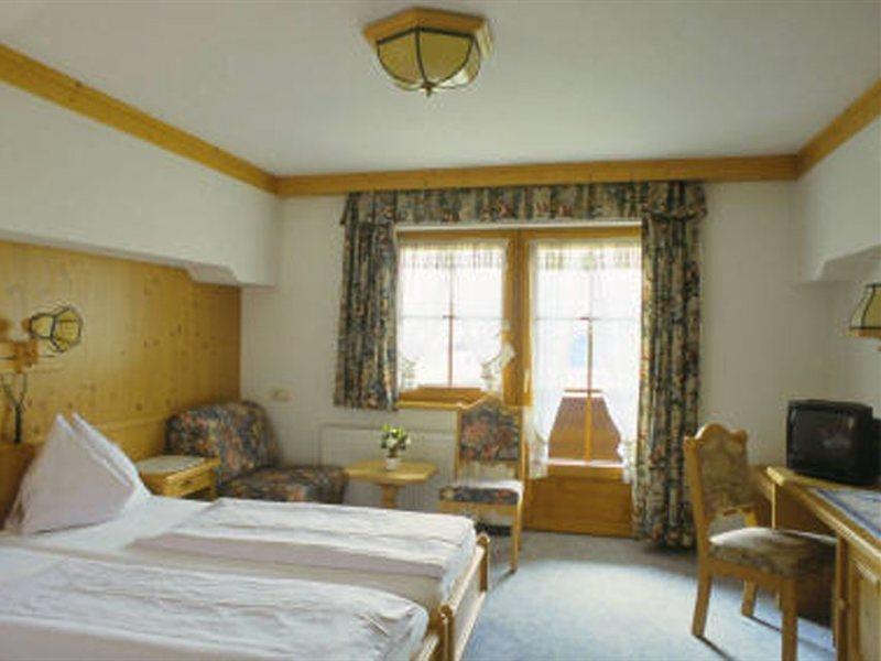 Kaiserhotel Neuwirt 오베른도르프 인 티롤 외부 사진